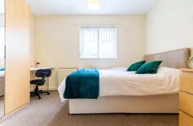 Brady And Martin Court, City Centre, Newcastle - Image 2